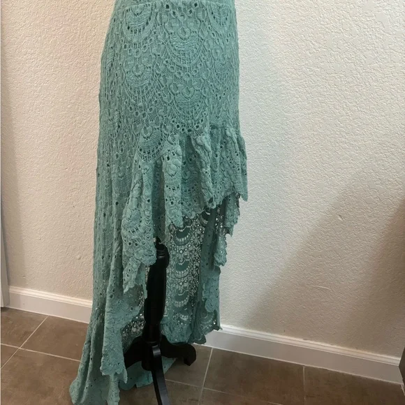 NIGHTCAP SPANISH LACE SALOON HI LOW SKIRT SIZE 3 - Picture 5 of 9